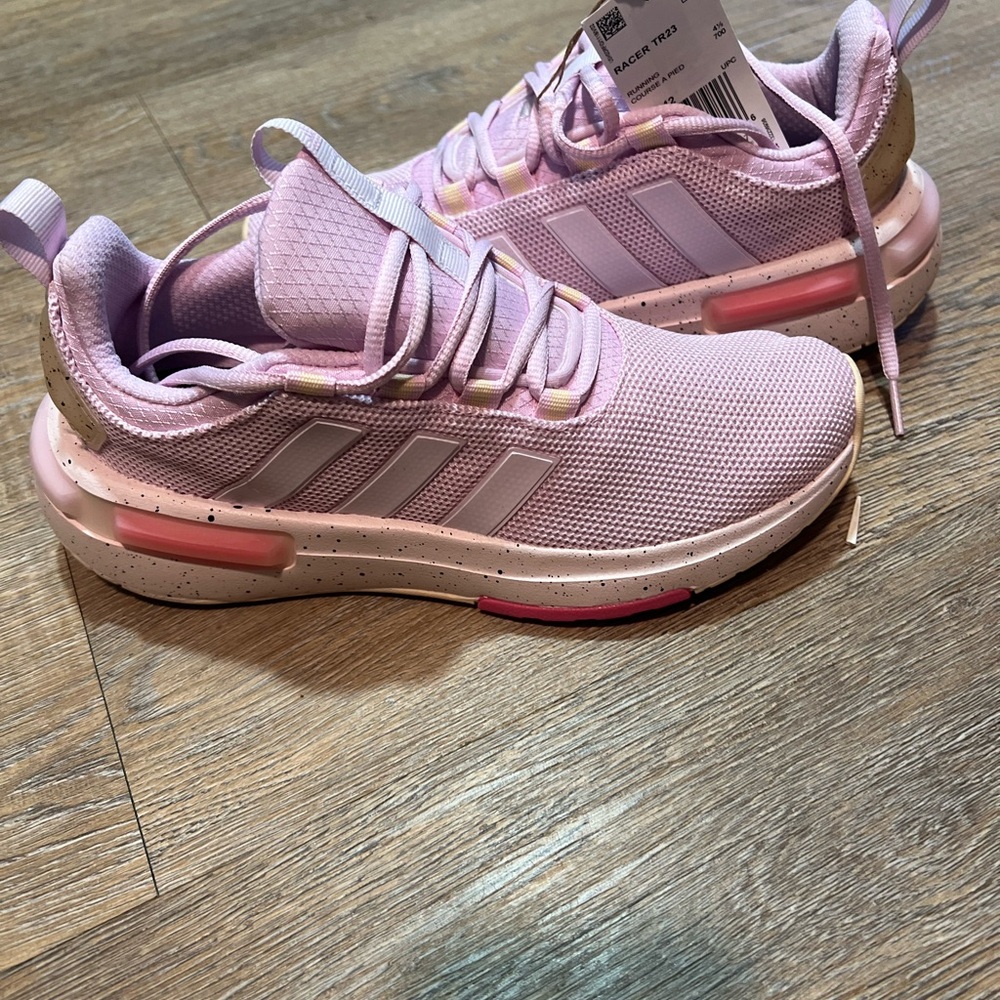 NWT Adidas Women's Pink Sneakers